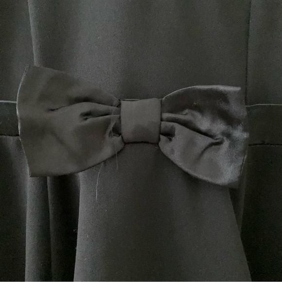 Girl’s Calvin Klein Dress size 7 - Picture 3 of 7